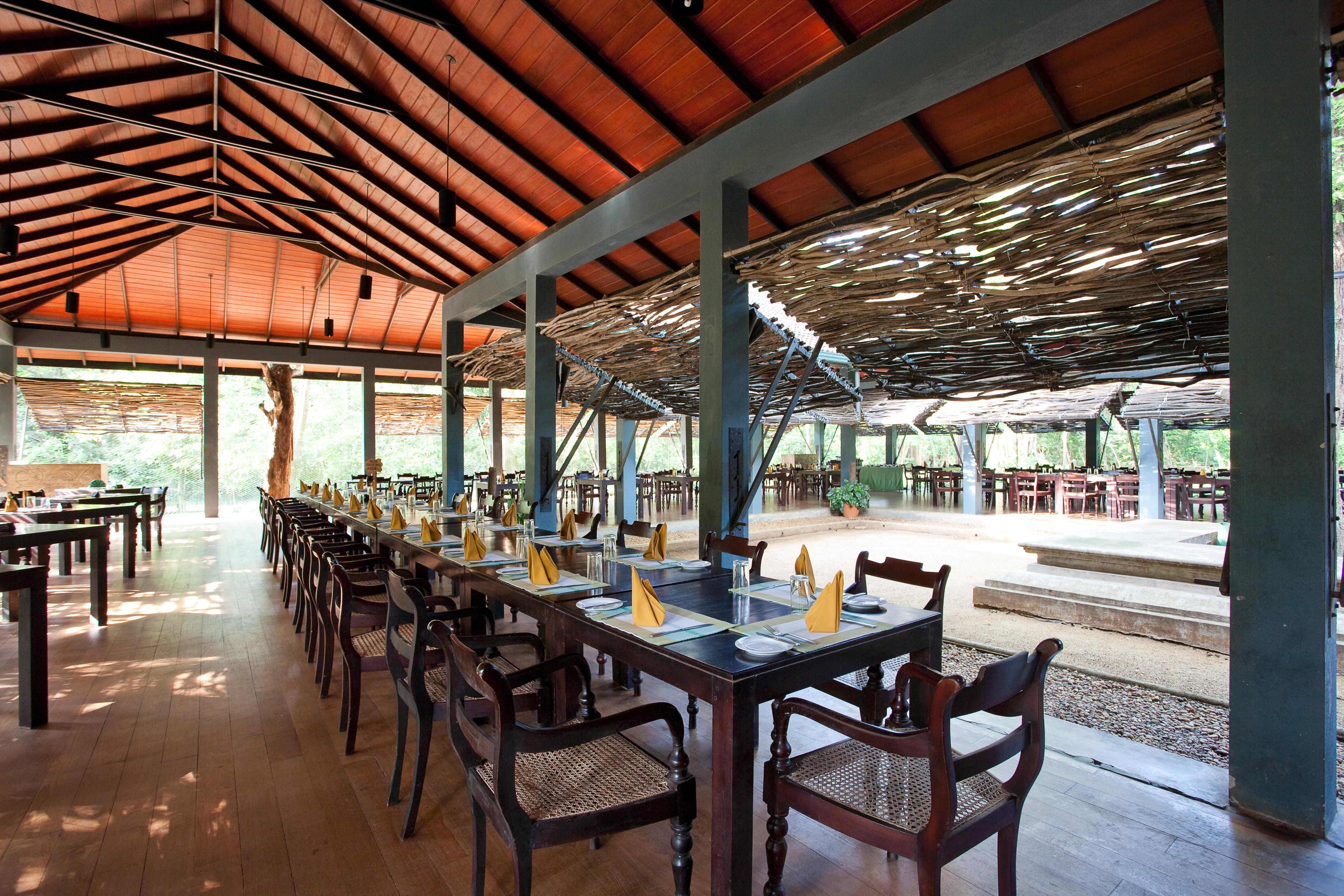Hotel Сигирия Экстерьер фото The dining room at the restaurant